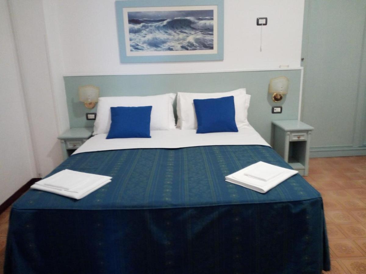 Hotel Mercede 2 San Felice Circeo Exterior foto