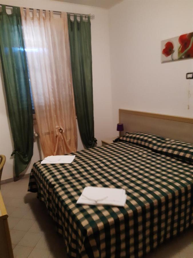 Hotel Mercede 2 San Felice Circeo Exterior foto