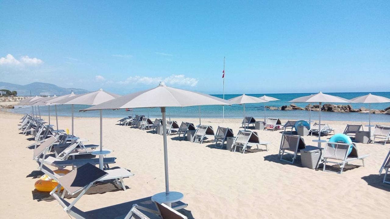 Hotel Mercede 2 San Felice Circeo Exterior foto