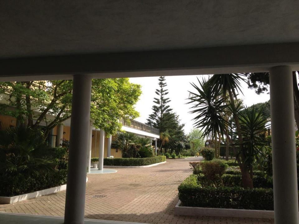 Hotel Mercede 2 San Felice Circeo Exterior foto